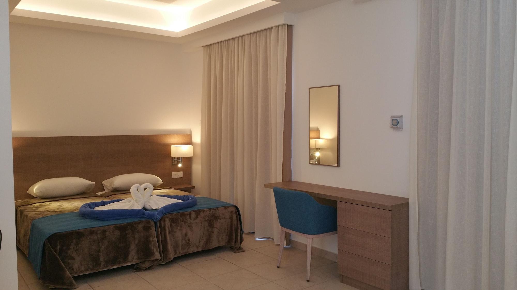 Marica'S Boutique Hotel Kissonerga Exterior photo
