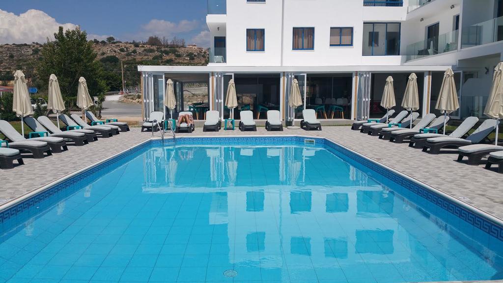 Marica'S Boutique Hotel Kissonerga Exterior photo